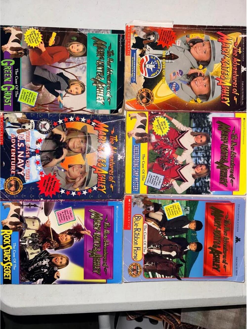 Mary-Kate & Ashley Mystery Books -‎ 6 Book Lot